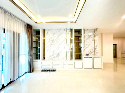 Houses for sale : For Sell at    The City Pattanakarn Project