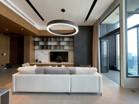ให้เช่า The Esse Asoke ราคา 180,000 บาท/เดือน [MNs260509]