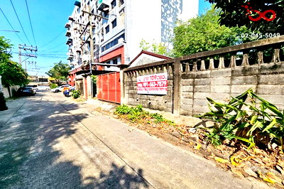 ที่ดิน วิทยาลัยศิลปหัตถกรรมกรุงเทพ : ขายที่ดิน 109 ตรว.ประดิษฐ์มนูธรรม  ลาดพร้าว 71 ซ.สังคมสงเคราะห์ 1  ใกล้เซ็นทรัลอีสวิลล์  ถมแล้ว