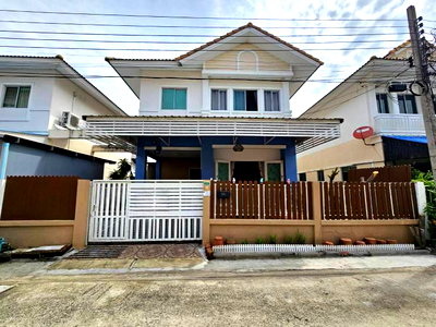 Twin houses for sale : Twin house for sale in a great location, renovated and ready to move in. Buriram Theparak - Suvarnabhumi project.