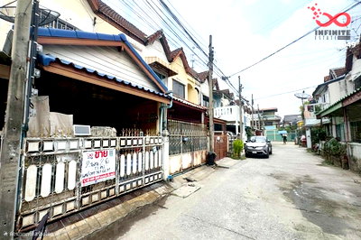 ทาวน์โฮม เขตบางซื่อ : ขายทาวน์เฮ้าส์ 2 ชั้น 16 ตรว. ซ.สะพานขวา ประชาราษฎร์สาย1 ใกล้ MRT บางโพ