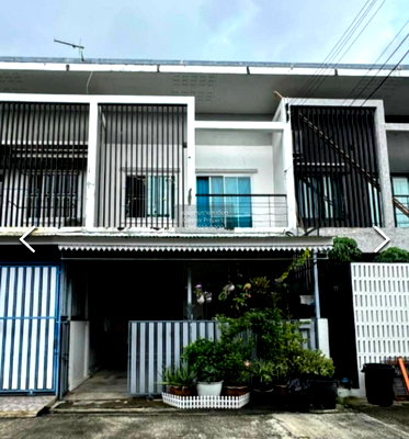 Townhouses for sale Pracha Uthit Road : For Sale Townhouse/Townhome  , Wisetsuknakron 24 , Thung Khu , Thung Khu , Bangkok , CX-120090 ✅ Live chat with us ADD LINE @connexproperty ✅