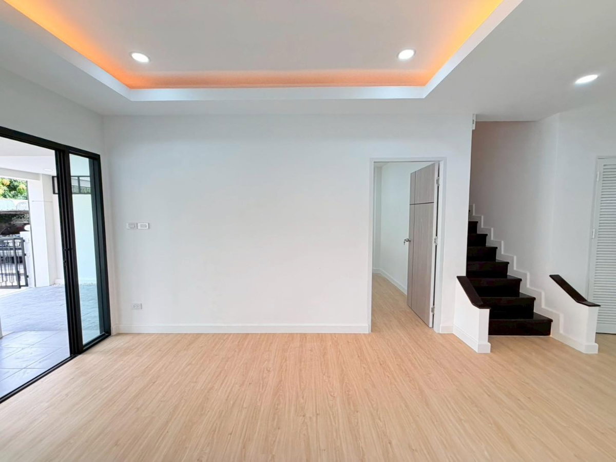 รูป For Sell at    Rattanawalai Village - รูปที่ 2/42