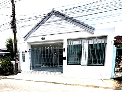 ทาวน์โฮม พิพิธภัณฑ์ยางพารา  : House for Sale Noen Plub Wan East Pattaya