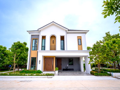Houses for sale Frost Magical Ice of Siam : House for Sale Nong Pla Lai East Pattaya Spacious Family Home