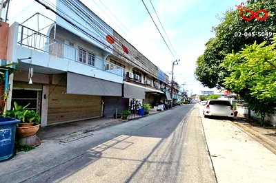 ขายทาวน์โฮม : ขายทาวน์เฮาส์ 2 ชั้น 23 ตร.ว. ลาดพร้าว 47-โชคชัย4 ใกล้ MRT เพียง 700 เมตร