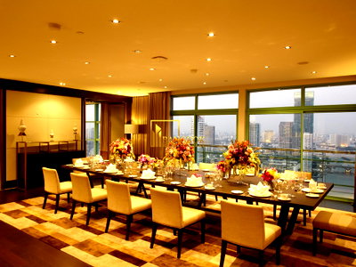 เช่ากิจการ ถนนสาทรเหนือ : Luxurious 4 Bedroom Serviced Apartment Overlooking The River - BR7121SA