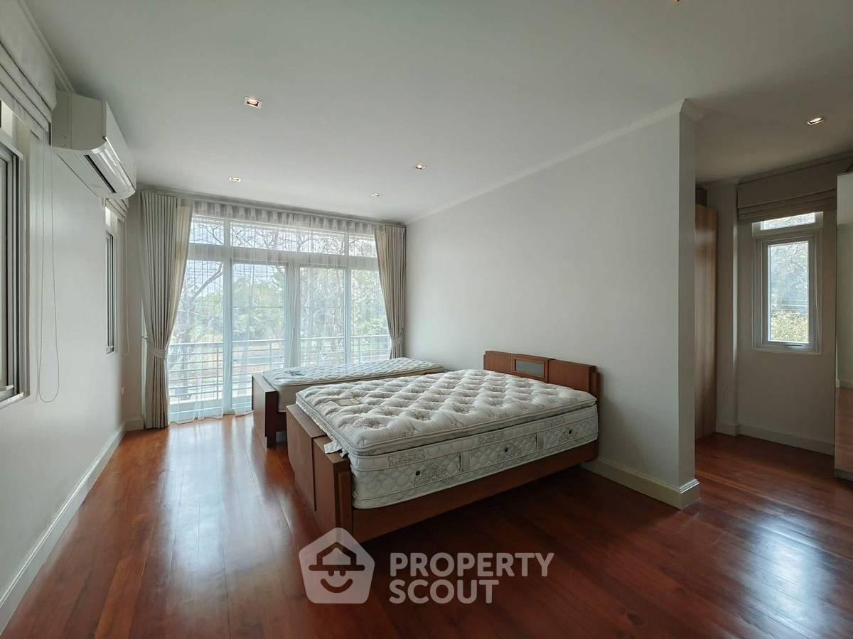 รูป บ้าน 3 ห้องนอน ขายพร้อมเลี้ยงสัตว์ได้ Lakewood Country Club (ID 2916928) - รูปที่ 12/38