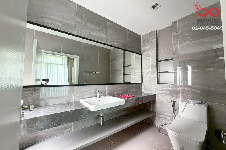 รูป ขายบ้านเดี่ยว บางกอก บูเลอวาร์ด รามอินทรา-วัชรพล 2 ชั้น 75 ตร.ว.ใกล้ทางด่วนจตุโชติ - รูปที่ 10/12