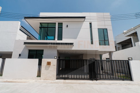 The Master Ekamai - Ramintra 4 bedrooms, for sale