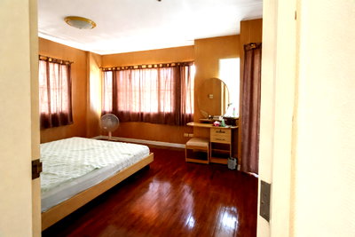 Houses for sale : For Sell at  Chaiyaphruek 2 Village, Suwinthawong  