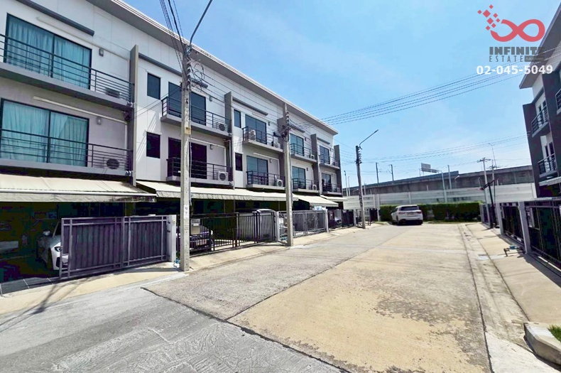 รูป ขายทาวน์โฮม 3 ชั้น บ้านกลางเมือง ปิ่นเกล้า-จรัญฯ  19 ตร.ว. ถนนจรัญสนิทวงศ์ ขายต่ำกว่าทุน - รูปที่ 1/14