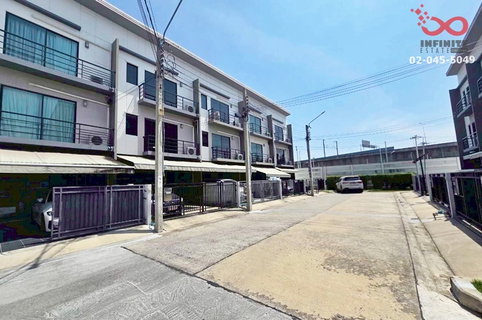 ขายทาวน์โฮม 3 ชั้น บ้านกลางเมือง ปิ่นเกล้า-จรัญฯ 19 ตร.ว. ถนนจรัญสนิทวงศ์ ขายต่ำกว่าทุน