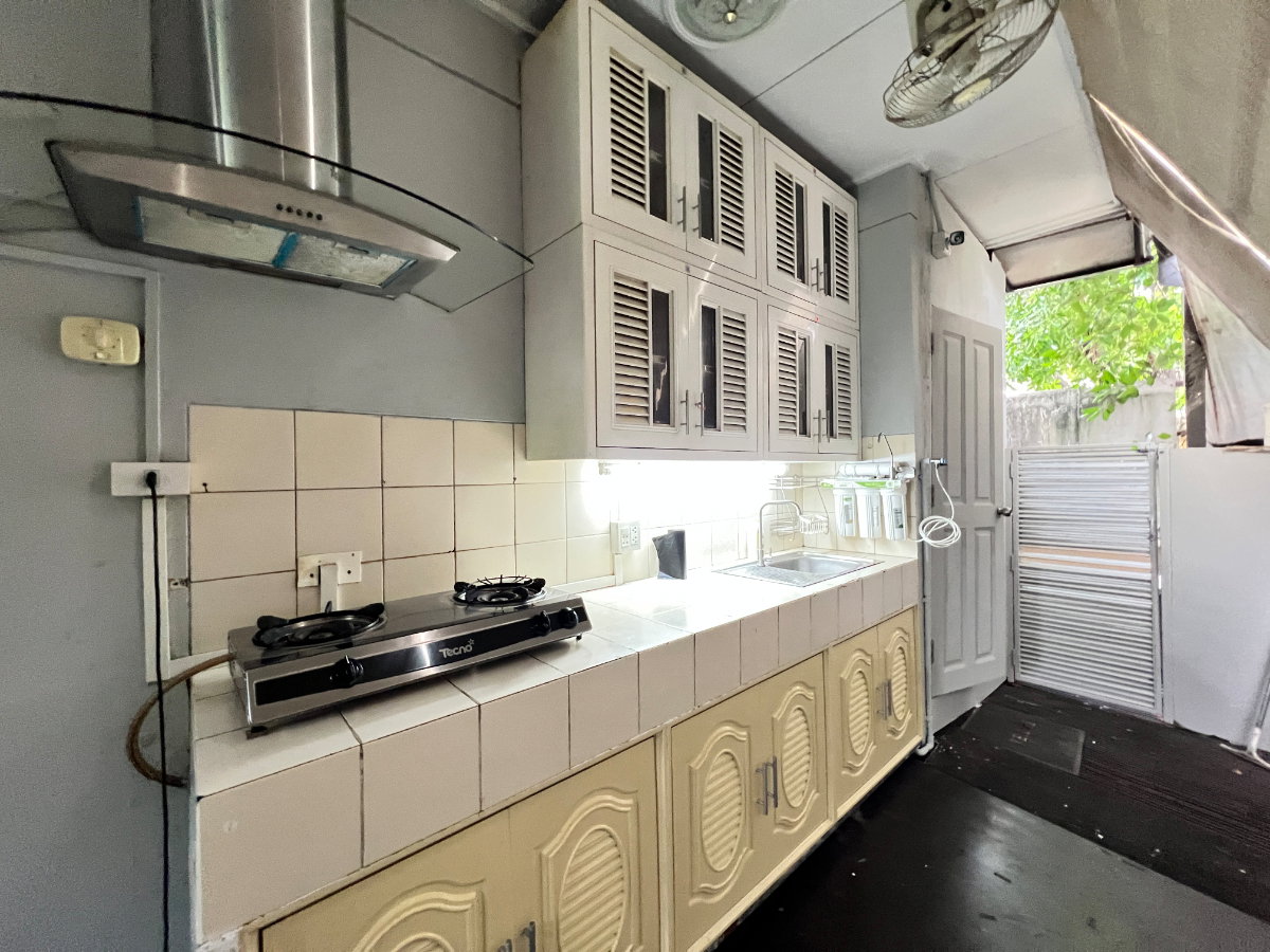 รูป 🏡✨ ให้เช่าบ้านเดี่ยวหรู 2 ชั้น — หมู่บ้านโกลเด้น-นครา อ่อนนุช 65 Fully Furnished บ้านหลังใหญ่ บรรยากาศดี พร้อมเข้าอยู่  - รูปที่ 10/16