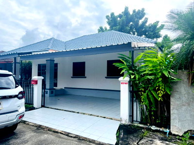 Houses for rent San Sai Chiang Mai : House for rent in Chokwaree Village, Nong Chom, San Sai. 3 bedrooms, 2 bathrooms.