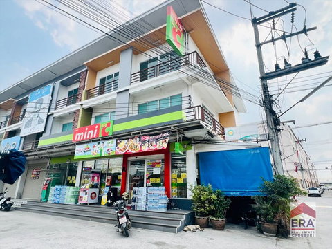 Commercial Building for Sale on Main Road in Phanthong With Mini Big C Tenant