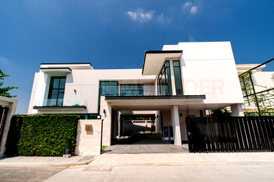 บ้านเดี่ยว BTS วัดพระศรีมหาธาตุ : The Master Ekamai-Ramintra 4 bedrooms, for sale
