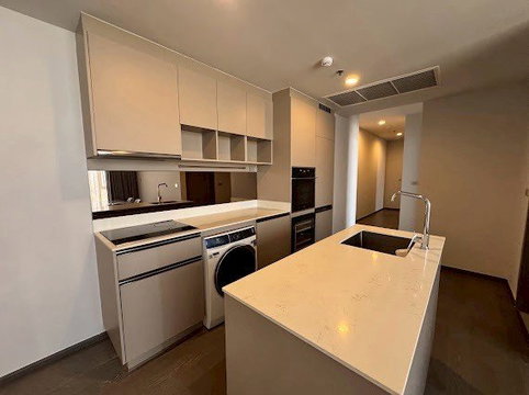 LTHC15492 – Luxury Condo for Rent Rama 4 | High Floor City Lifestyle | 120,000 THB