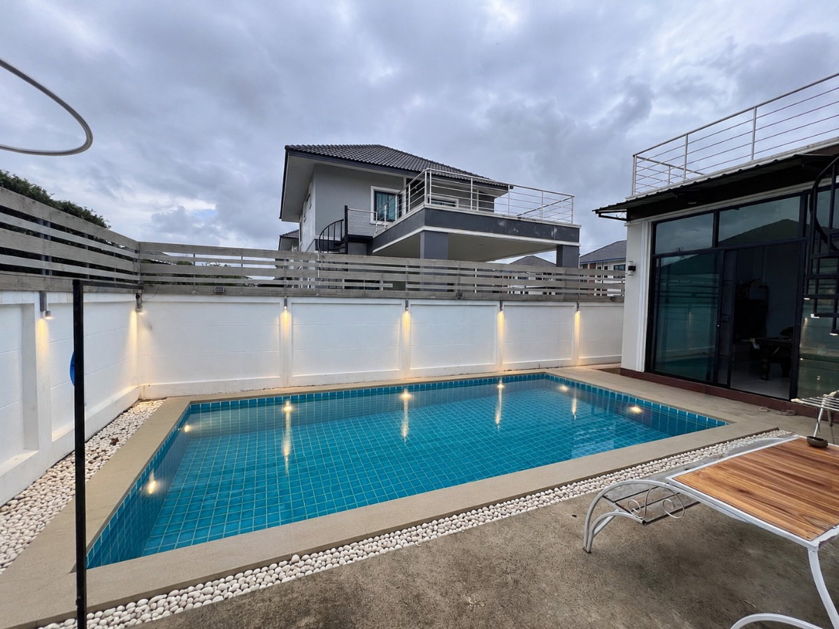 รูป ให้เช่าPool villa 2 ชั้น   4 ห้องนอน 4 ห้องน้ำ 1  ห้องครัว  2  ที่จอดรถ   #5AWC-V0005   - รูปที่ 3/26