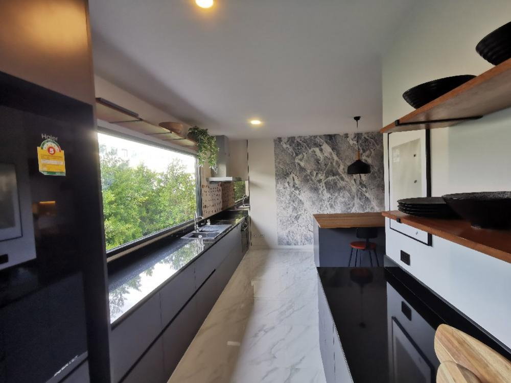 รูป 🏡 บ้านหรู 3 ชั้น โซนบางนา ใกล้เมกะบางนา ✨ 🛏️ 6 ห้องนอน 6 ห้องน้ำ - รูปที่ 8/38