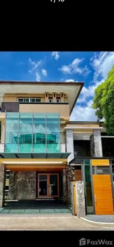 ขาย/เช่า บ้าน 3ชั้น ทำเลทองเกษตร-นวมิทร์ตรงข้าม ร.รเลิศหล้า 6243100