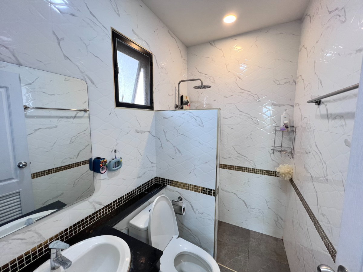 รูป ให้เช่าPool villa 2 ชั้น   4 ห้องนอน 4 ห้องน้ำ 1  ห้องครัว  2  ที่จอดรถ   #5AWC-V0005   - รูปที่ 18/26