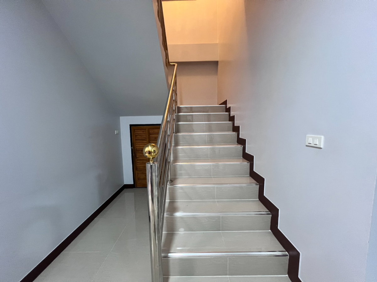 รูป ให้เช่าPool villa 2 ชั้น   4 ห้องนอน 4 ห้องน้ำ 1  ห้องครัว  2  ที่จอดรถ   #5AWC-V0005   - รูปที่ 10/26