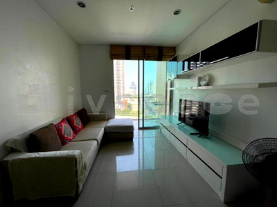 Condos for rent : ▚ LJ137ツ FOR RENT: Villa Sathorn ✨ 1BR 56sqm. Ready to Move In, Fully Furnished, Bright & Clean Unit! 🏙️☀️