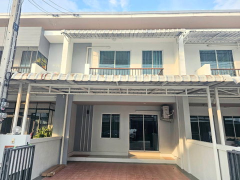ว่างให้เช่า! ทาวน์โฮม กาญจน์กนกทาวน์ 1 (Kankanok Town 1) – เฟอร์นิเจอร์ครบ พร้อมเข้าอยู่ ทำเลดีใกล้โรงเรียนนานาชาติ(ID:619HR)