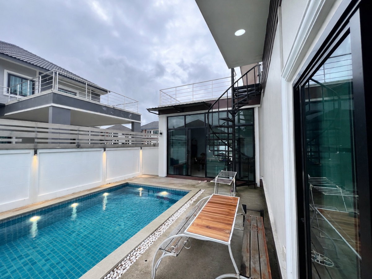 รูป ให้เช่าPool villa 2 ชั้น   4 ห้องนอน 4 ห้องน้ำ 1  ห้องครัว  2  ที่จอดรถ   #5AWC-V0005   - รูปที่ 25/26