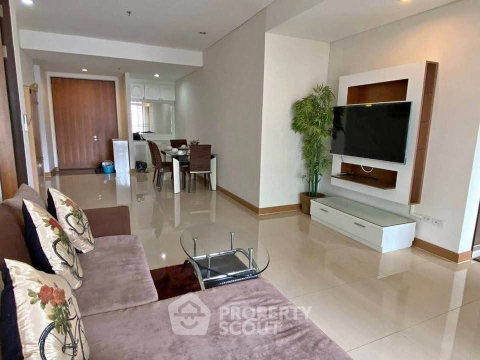 Pet-Friendly 2-BR Condo The Lake Condominium Thong Thani, Nonthaburi (ID 2927470)