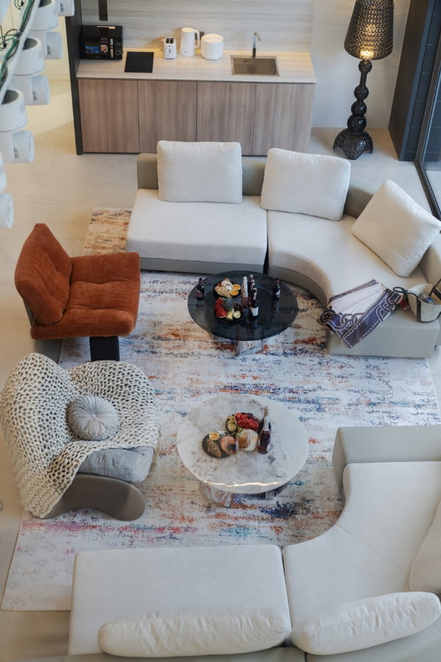 รูป 🏡  ให้เช่าพูลวิลล่าหรู 3 ชั้น ใจกลางเมือง — สุขุมวิท 71 ✨ตกแต่งครบ Fully Furnished พร้อมเข้าอยู่ - รูปที่ 12/15