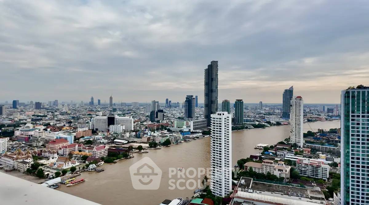 รูป คอนโด 3 ห้องนอน 140 ตร.ม. ชั้นสูง 40 ชั้น The River Condominium ใกล้ BTS สะพานตากสิน 400 ม. (ID 2866676) - รูปที่ 8/24