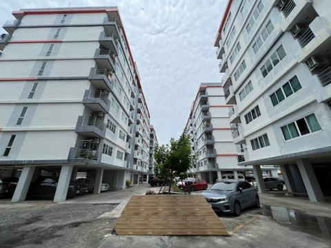CIMB 0777 : เบสตั้น คอนโด(ทูแคนน่าคอนโดมิเนียม)