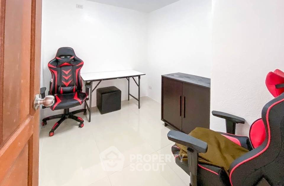 รูป คอนโด 2 ห้องนอน ให้เช่า ศรีทานา คอนโดมิเนียม 2 ใกล้ มช. (มหาวิทยาลัยเชียงใหม่) (ID 2927117) - รูปที่ 8/12