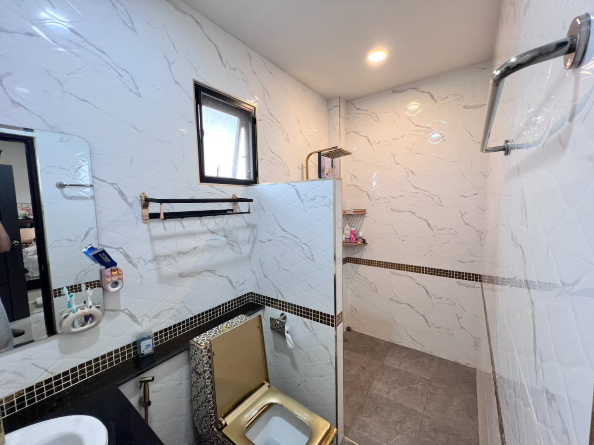 รูป ให้เช่าPool villa 2 ชั้น   4 ห้องนอน 4 ห้องน้ำ 1  ห้องครัว  2  ที่จอดรถ   #5AWC-V0005   - รูปที่ 13/26
