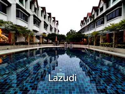 เช่าทาวน์โฮม เจ อเวนิว ทองหล่อ : 450 sqm townhouse with pool access in Khlong Tan Nuea Watthana Bangkok