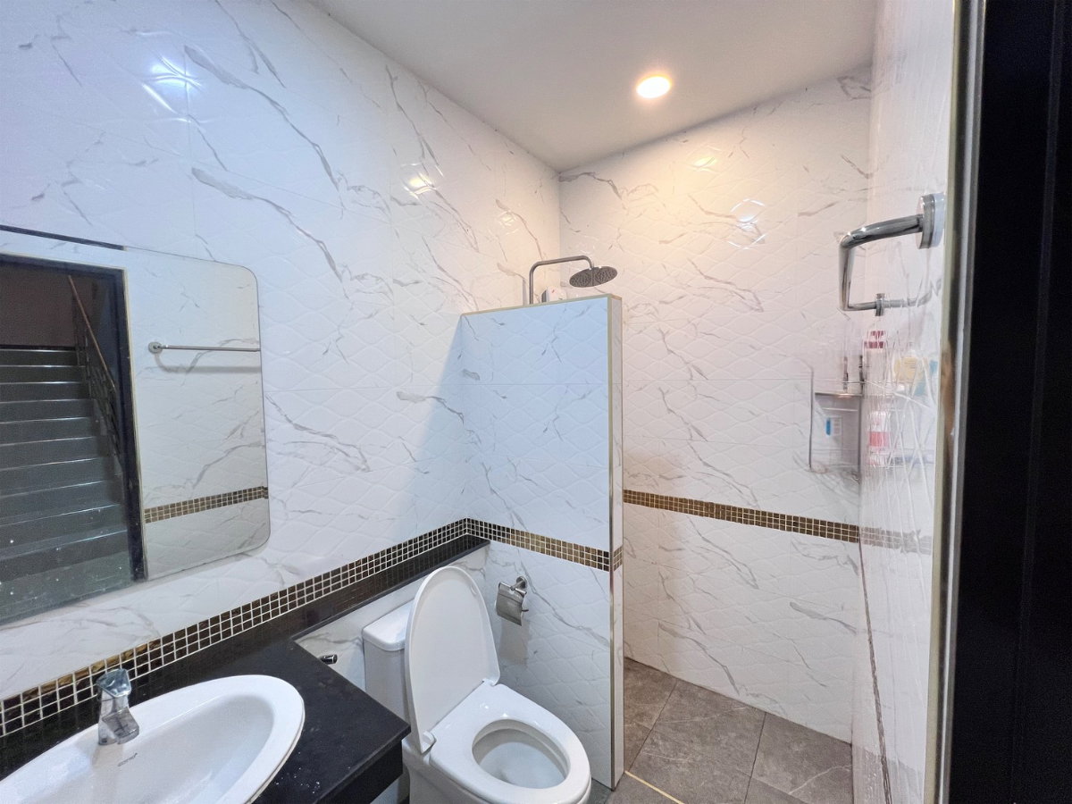 รูป ให้เช่าPool villa 2 ชั้น   4 ห้องนอน 4 ห้องน้ำ 1  ห้องครัว  2  ที่จอดรถ   #5AWC-V0005   - รูปที่ 15/26