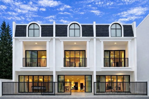 KT0424🚞Townhouse Nong Yai, Chaiyapornvitee near Motorway 3Bedroom size 110sqm🪑Fully furnished