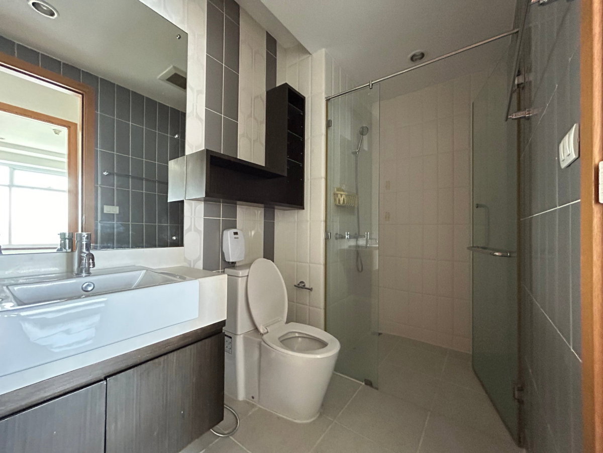 รูป AI 0384 : เซอร์เคิล คอนโดมิเนียม - รูปที่ 3/7