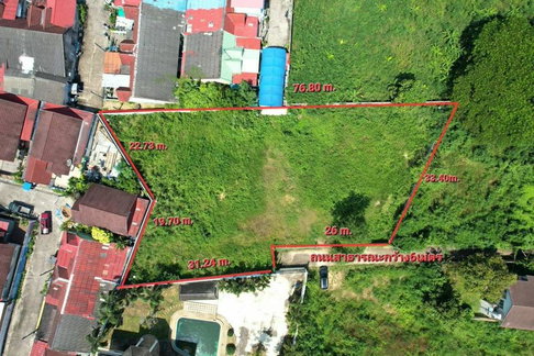 Beautiful land for sale in Bang Saray, Sattahip. Excellent location, close to community amenities.