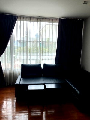 Condos for sale : S060017 Prom Phaholyothin 2
