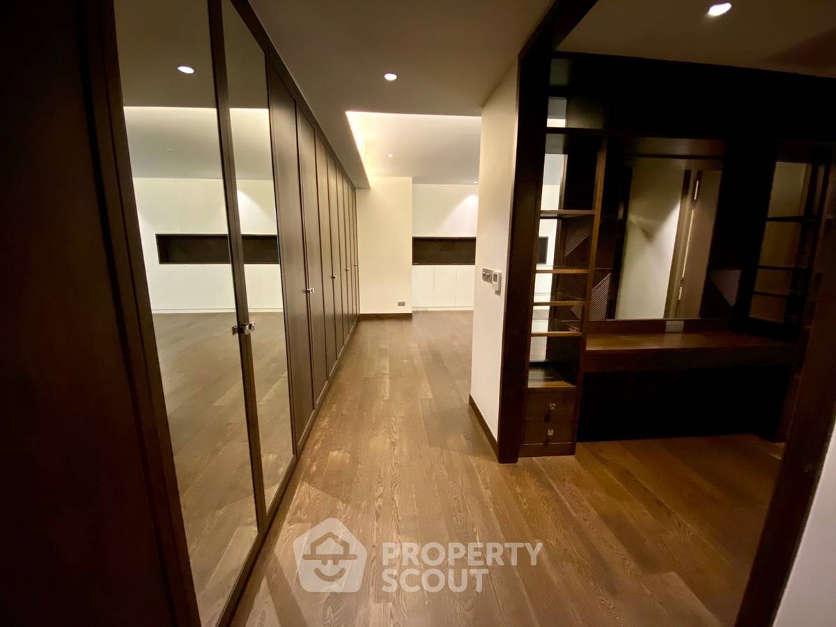 รูป คอนโด 3 ห้องนอน 301 ตร.ม. ให้เช่า Supreme Legend Condominium ใกล้ MRT คลองเตย (ID 512234) - รูปที่ 16/20