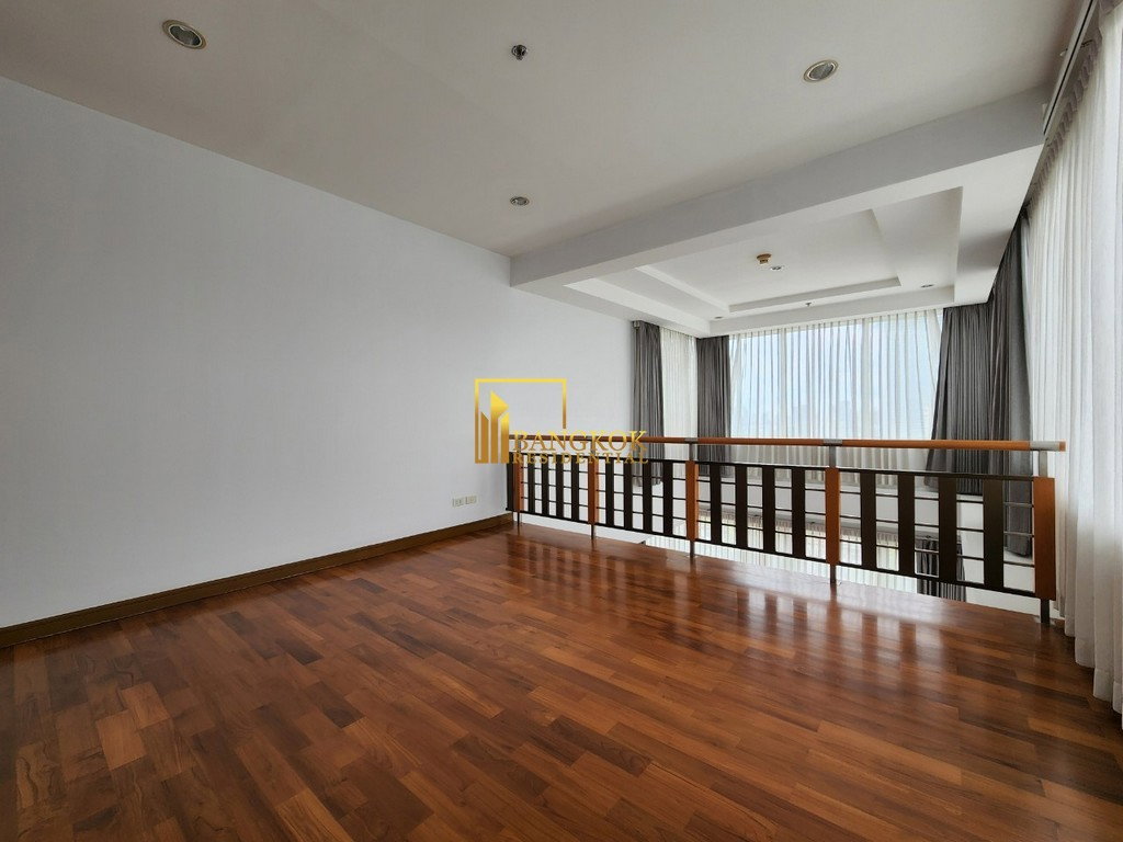 picture Baan Siri 24 | Impressive 4 Bed Duplex Penthouse in Popular Phrom Phong - BR9014CD - 21/52