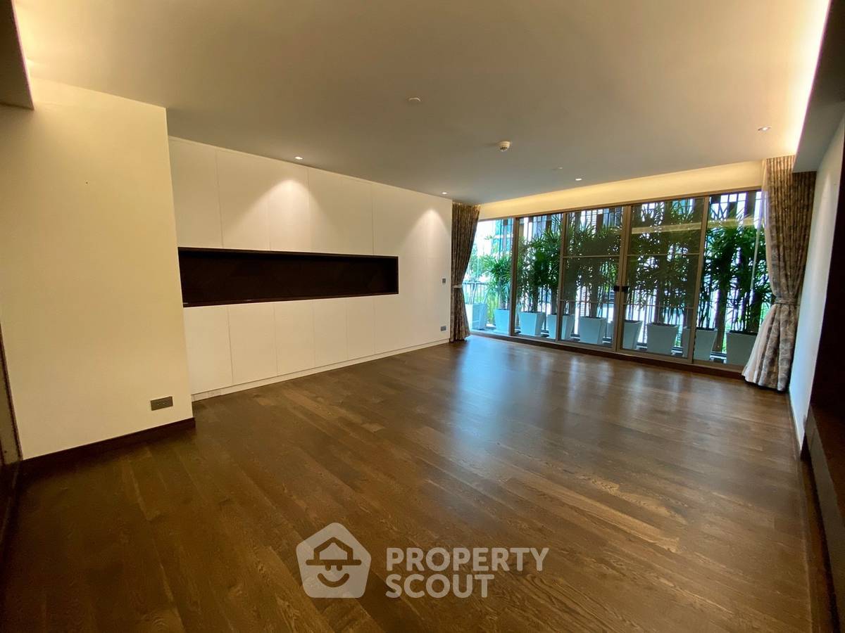 รูป คอนโด 3 ห้องนอน 301 ตร.ม. ให้เช่า Supreme Legend Condominium ใกล้ MRT คลองเตย (ID 512234) - รูปที่ 10/20