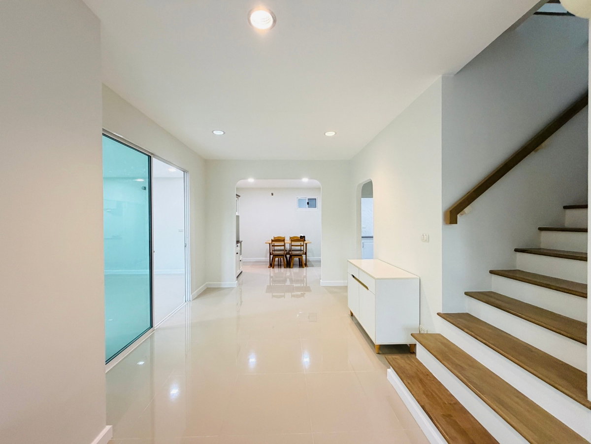 รูป บ้านพร้อมให้ซื้อ  ที่ : กรูฟ วิลล์ บางนา - รูปที่ 3/13