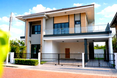 Houses for sale : Spacious Modern Detached House in Rama 2 | Solid Red Brick | Exclusive 80 Units | Starting 9.68 MB