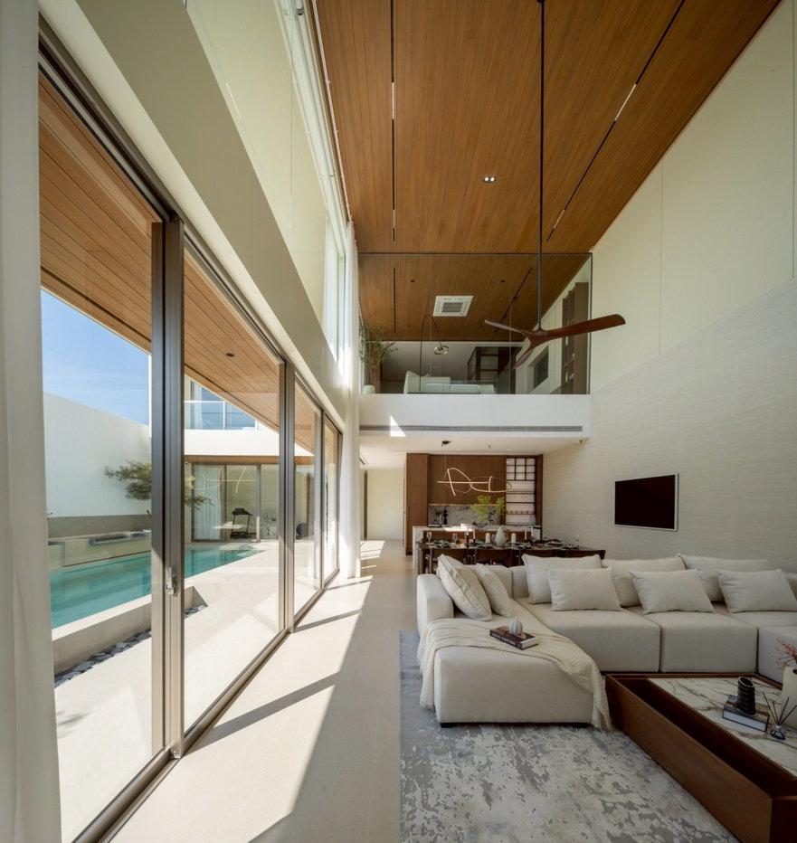 รูป  ขายบ้าน Pool villa 2 ชั้น   5 ห้องนอน  7 ห้องน้ำ  2 ห้องครัว  3 ที่จอดรถ  #C8MG100707  - รูปที่ 3/18