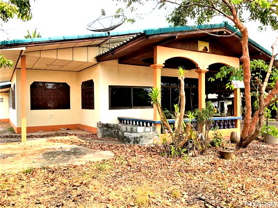 Houses for sale : FOR SALE  HOUSE PROPERTY  1228000 BAHT.