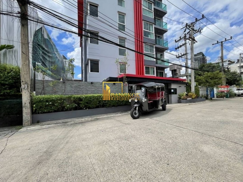 รูป Renovated 3 Bedroom Apartment in Phrom Phong - BR0872AP - รูปที่ 32/32